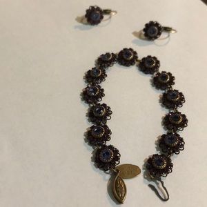 Lizpaiacios SF Bracelet Earring Set